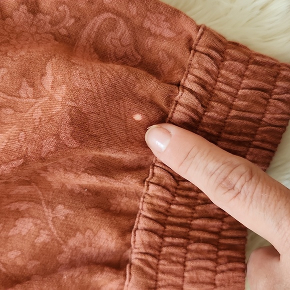 Cleobella Terracotta Paisley Print Jogger Pants Size Extra Small - Picture 14 of 14